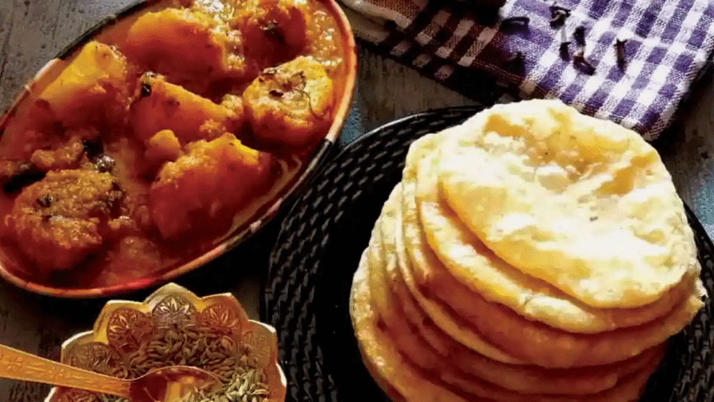 5 Soul-Satisfying Bengali Breakfasts in Kolkata You’ll Crave Again 3 Bengali Breakfast in Kolkata